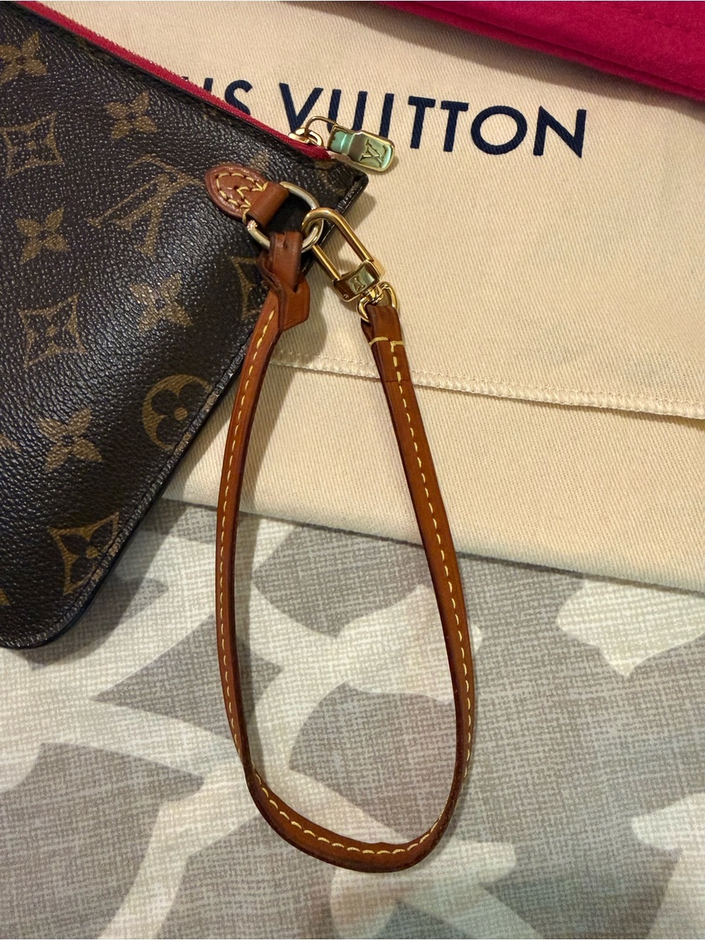 Authentic Louis Vuitton Monogram Neverfull GM pouch pivoine GUC - Picture 5 of 12